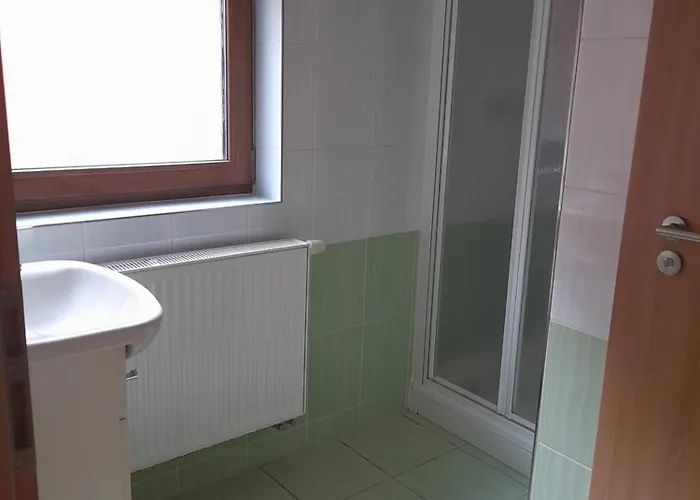 V Mastali بيت ضيافة Kněževes